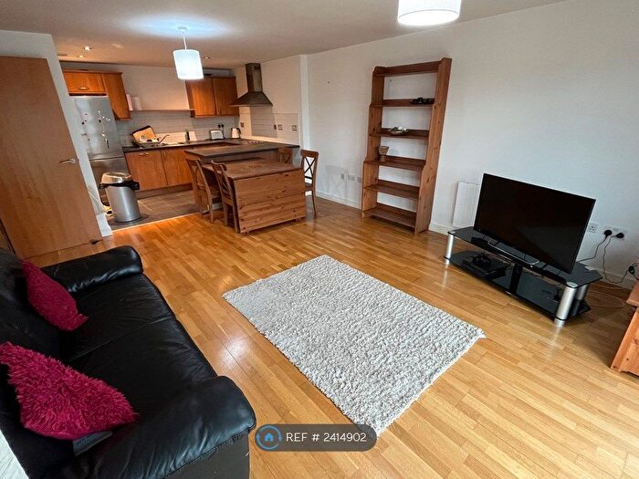 2 Bedroom Flat To Rent In Hudson Gardens, Liverpool, L1