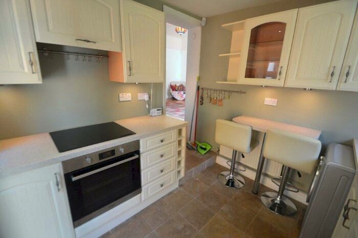 1 Bedroom Apartment To Rent In Bramley Hill, South Croydon, CR2