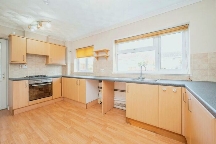 3 Bedroom Semi-Detached House To Rent In Greylag Close, Salhouse, Norwich, NR13