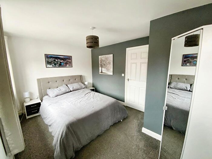 3 Bedroom Detached House For Sale In Hyde Park Road, Kingswood, Hull, HU7