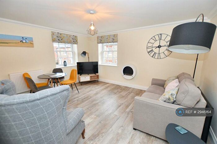 2 Bedroom Flat To Rent In Eccles Way, Holt, NR25