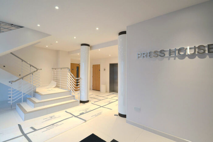 1 Bedroom Apartment To Rent In Crest View Drive, Petts Wood, Orpington, BR5