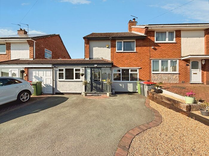 3 Bedroom Semi Detached House For Sale In Woodside Road, Ketley, Telford, TF1