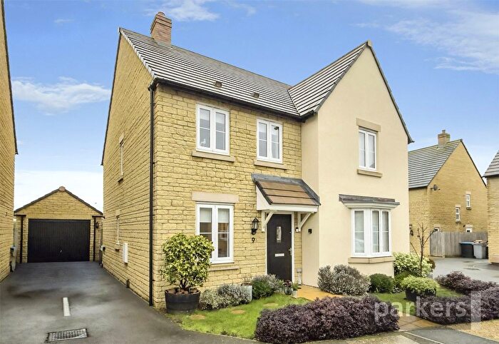 4 Bedroom Detached House For Sale In Blush Crescent, Carterton, Oxfordshire, OX18