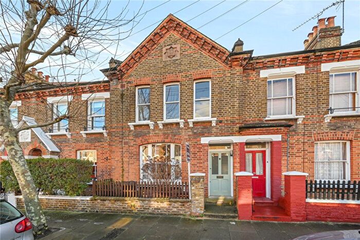 2 Bedroom Terraced House For Sale In Kilravock Street, Queens Park, W10