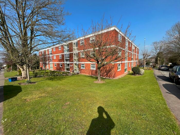 2 Bedroom Flat To Rent In Blackberry Lane, Sutton Coldfield, B74