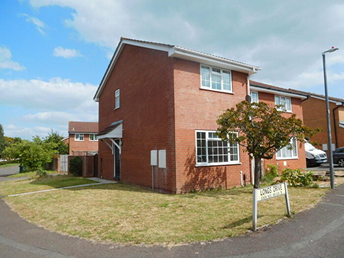 2 Bedroom End Of Terrace House To Rent In Longs Drive, Yate, BS37