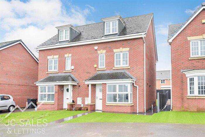 4 Bedroom Semi Detached House For Sale In Halesworth Road, Sheffield, S13