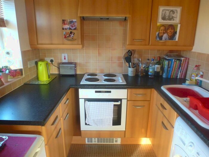 1 Bedroom Flat To Rent In Kingfisher Court, Calne, SN11