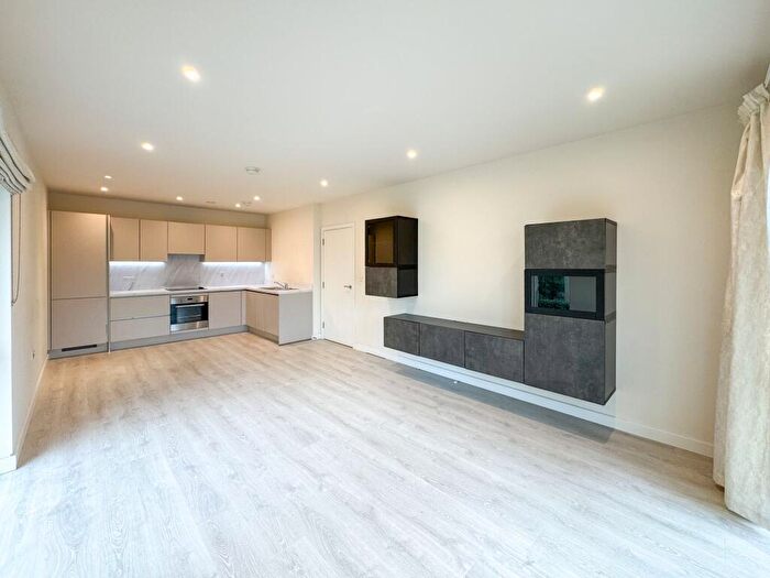 2 Bedroom Flat To Rent In Bittacy Hill, Brooklime Apartments, NW7