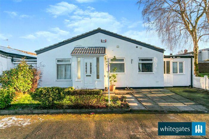 3 Bedroom Bungalow For Sale In Hesketh Road, Hale Village, Liverpool, L24