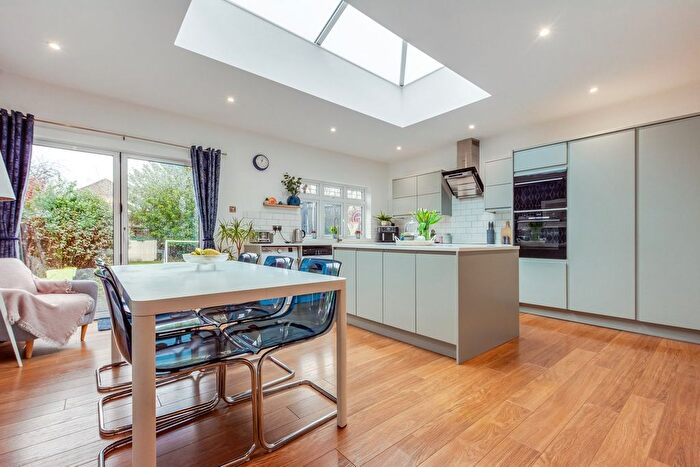 4 Bedroom Semi Detached House For Sale In Montrose Avenue, Sidcup, DA15