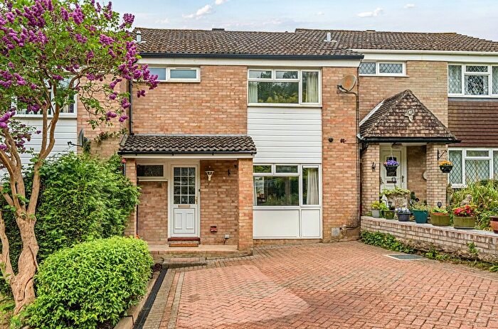 3 Bedroom Terraced House For Sale In Haslemere, Surrey, GU27
