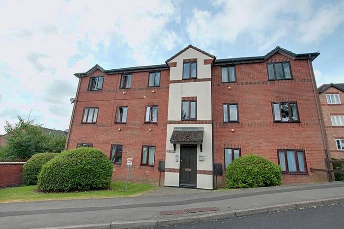 1 Bedroom Flat To Rent In Orchard Road, Trowbridge, BA14