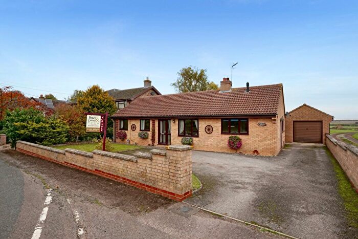 3 Bedroom Detached Bungalow For Sale In Hamerton Road, Buckworth, Huntingdon, PE28