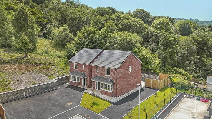 3 Bedroom House For Sale In Clos Yr Ysgol, Clyne, SA11