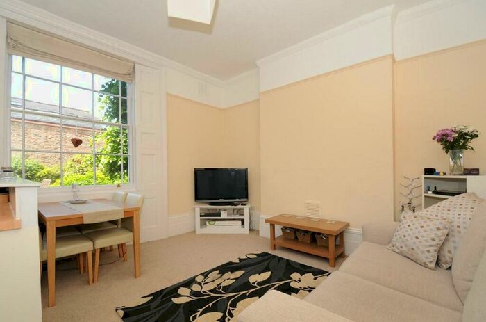 1 Bedroom Flat To Rent In Cloudesley Street, Islington, N1