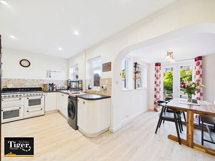 3 Bedroom Semi-Detached House For Sale In Helens Close, Blackpool, FY4