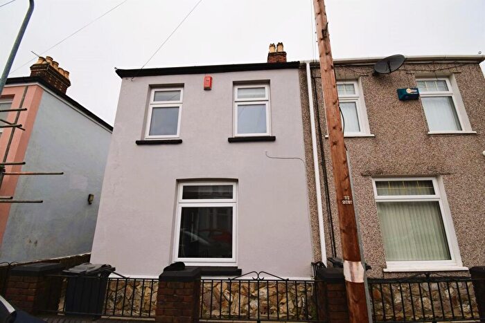3 Bedroom Terraced House To Rent In Heath Street, Cardiff, CF11