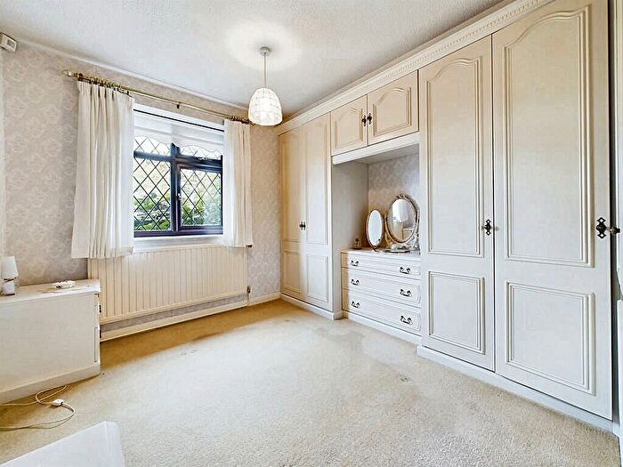 3 Bedroom Bungalow For Sale In Bramshill Rise, Walton, Chesterfield, S40