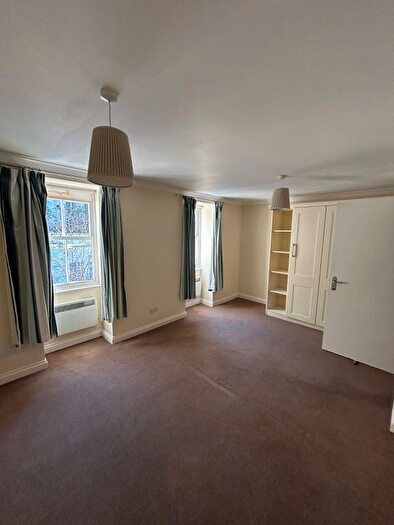 3 Bedroom Mews To Rent In Belgrave Mews North, London, SW1X