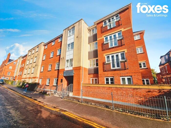 1 Bedroom Apartment To Rent In Kingswood Place, - Norwich Avenue West, Bournemouth, Dorset, BH2