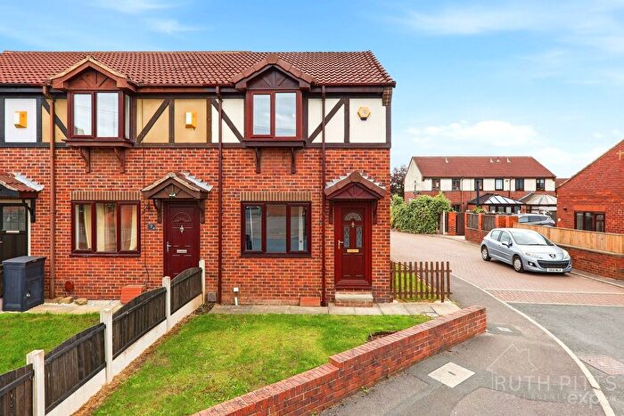3 Bedroom Semi-Detached House For Sale In Allison Street, Featherstone, WF7
