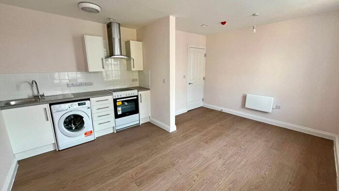 1 Bedroom Apartment To Rent In Leeming Street, Mansfield, NG18