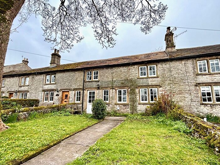 2 Bedroom Terraced House For Sale In The Square, Middleton By Youlgrave, DE45