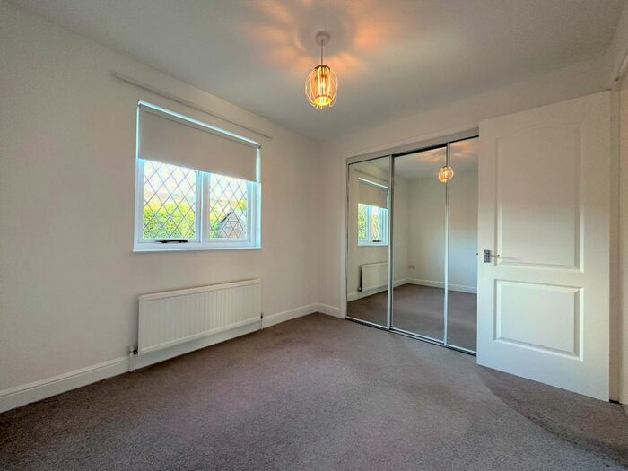 2 Bedroom Bungalow To Rent In Whitelea Crescent, Kilmacolm, Inverclyde, PA13