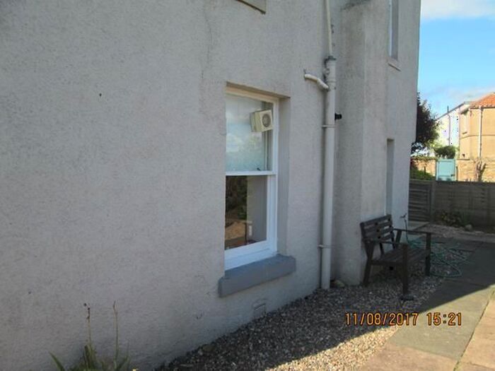 2 Bedroom Flat To Rent In Balfour Place, St. Andrews, KY16