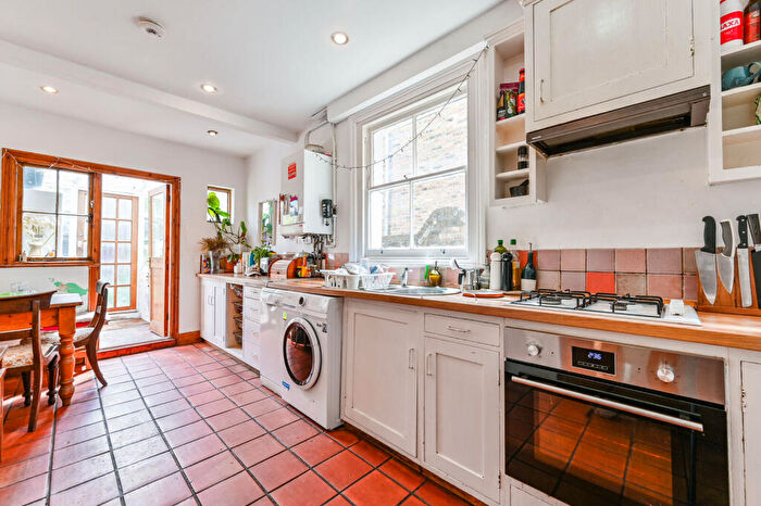 4 Bedroom Terraced House For Sale In Leswin Road., Stoke Newington, London, N16