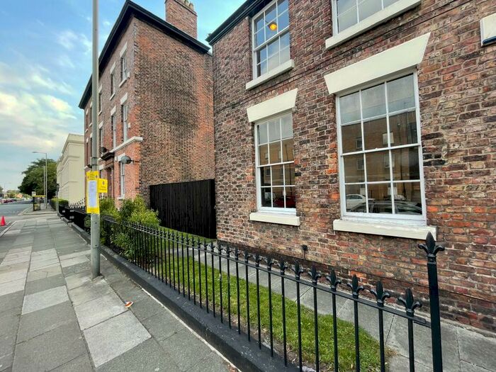 2 Bedroom Flat To Rent In A Falkner Square, Liverpool, L8