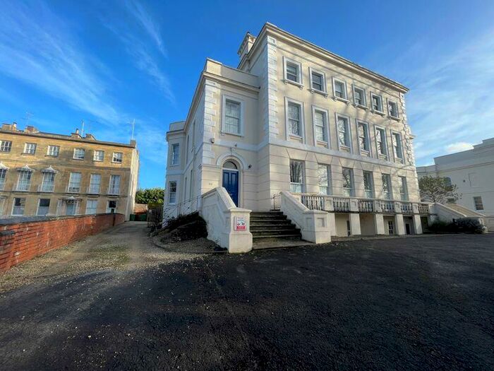 1 Bedroom Apartment To Rent In London Road, Cheltenham, GL52