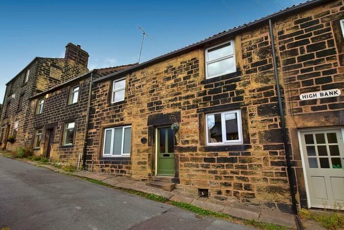 3 Bedroom Cottage To Rent In High Bank, Thurlstone, S36