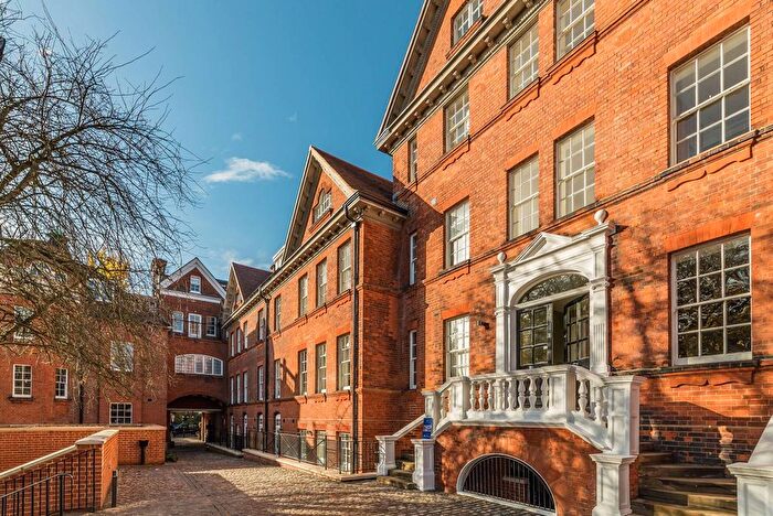 1 Bedroom Flat To Rent In Kidderpore Avenue, Hampstead, NW3