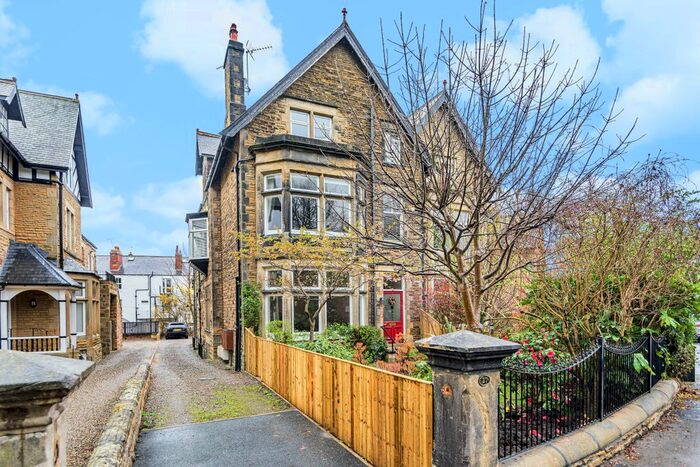 2 Bedroom Flat To Rent In Park Drive, Harrogate, North Yorkshire, Uk, HG2