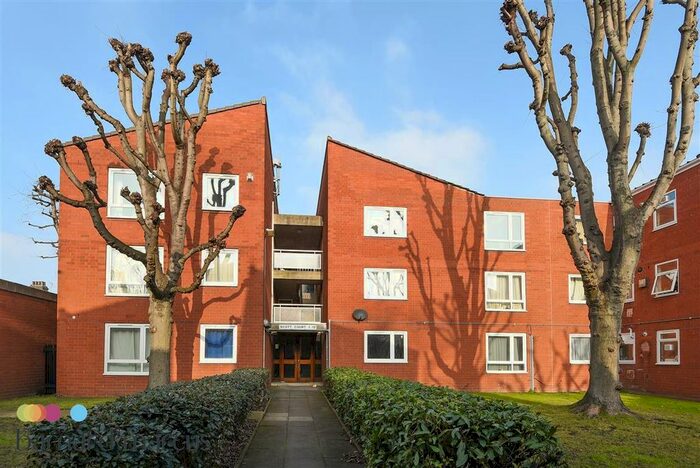 1 Bedroom Flat To Rent In Silverthorne Road, London, SW8