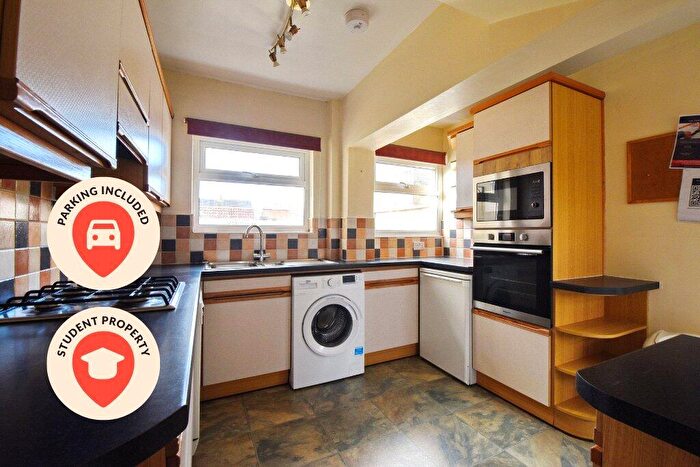 4 Bedroom Semi Detached House To Rent In Blenheim Drive, Filton, Bristol, Gloucestershire, BS34