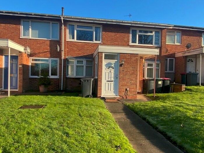 2 Bedroom Maisonette To Rent In Duncombe Green, Coleshill, Birmingham, Warwickshire B46