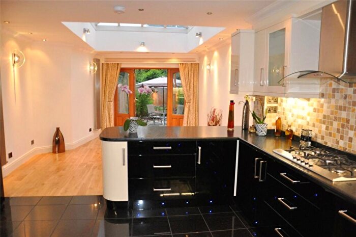 2 Bedroom House To Rent In Shooters Hill Road, Blackheath, London, SE3