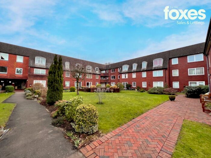1 Bedroom Flat To Rent In Homelands House, Ringwood Road, Ferndown, Dorset, BH22