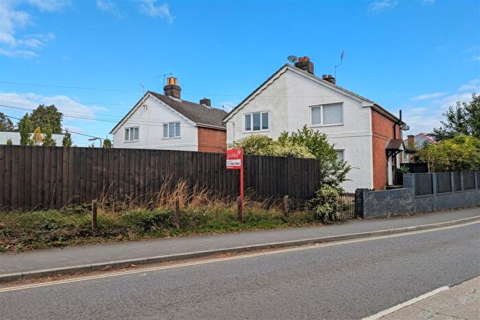 2 Bedroom Semi-Detached House For Sale In Chandlers Ford, SO53