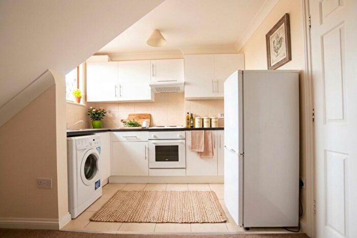 1 Bedroom Apartment To Rent In Welbeck Avenue, Southampton, SO17