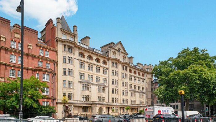 4 Bedroom Flat For Sale In Marylebone Road, NW1