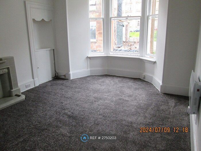 2 Bedroom Flat To Rent In Highholm Street, Port Glasgow, PA14