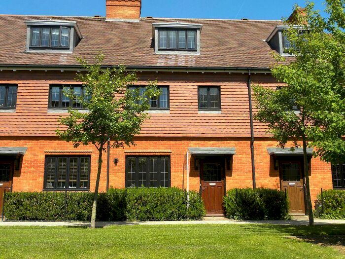 5 Bedroom Terraced House To Rent In Clickers Drive, Upton, NN5