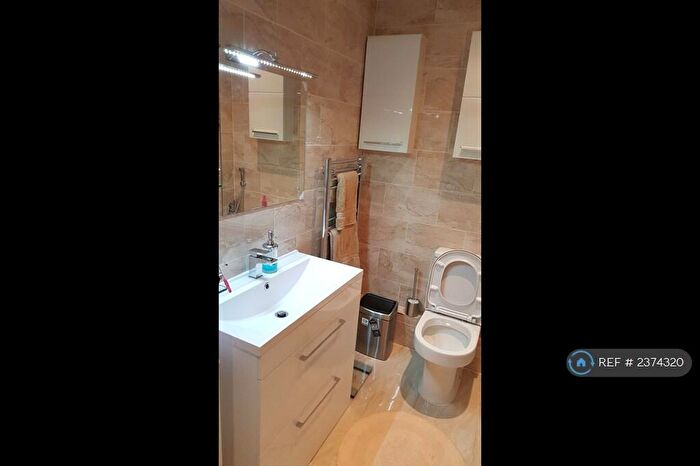 2 Bedroom Flat To Rent In Central House, London, E15