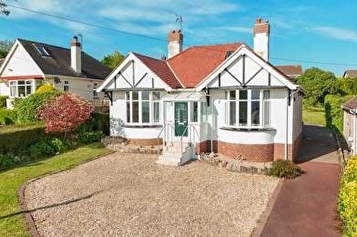 3 Bedroom Bungalow For Sale In Brixham Road, Paignton, TQ4