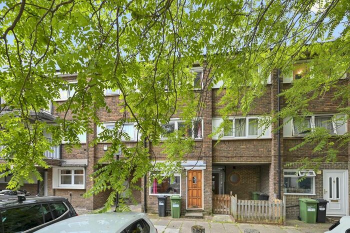 4 Bedroom Terraced House To Rent In Adeney Close, Hammersmith, London, W6